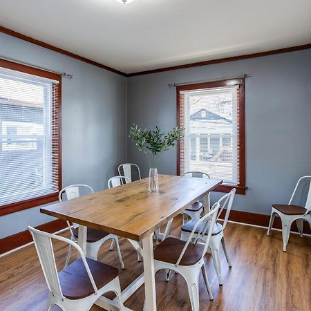 Spacious Home With In-Unit Laundry, Parking, 1Gb Wifi, & Patio Deck 羅徹斯特 外观 照片